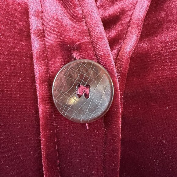 Harve Benard Women's Red Velvet Button up Longsleeve Tunic Top Quiet Luxury 1X - Picture 3 of 9